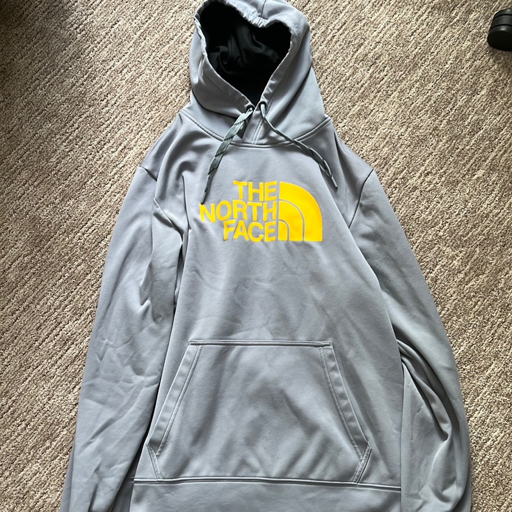 Men’s large The North Face grey and yellow sweatshirt